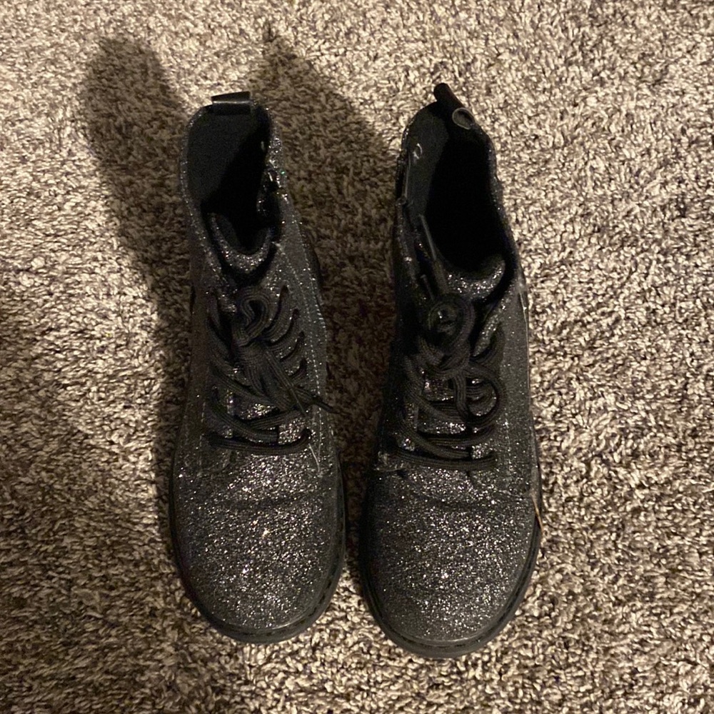 Girls black and silver glitter boots